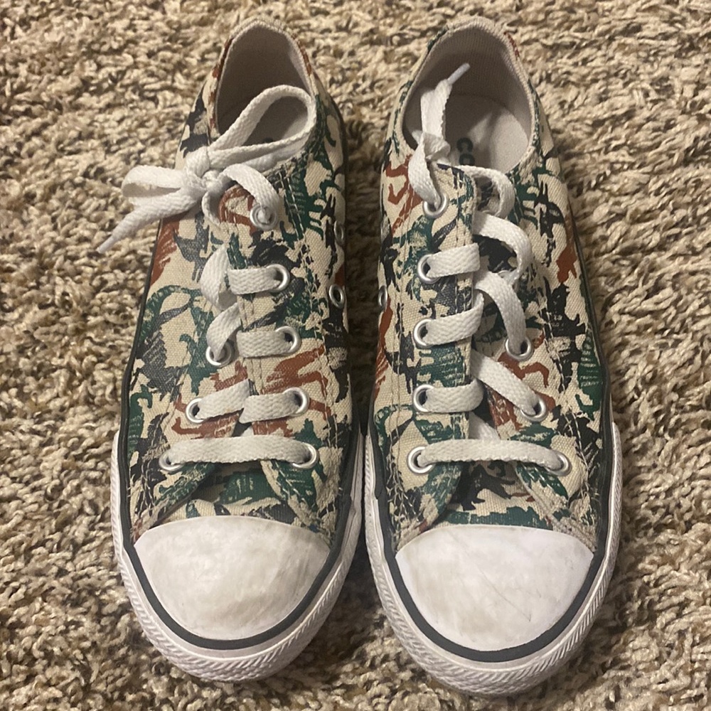 Converse Dinosaur Print